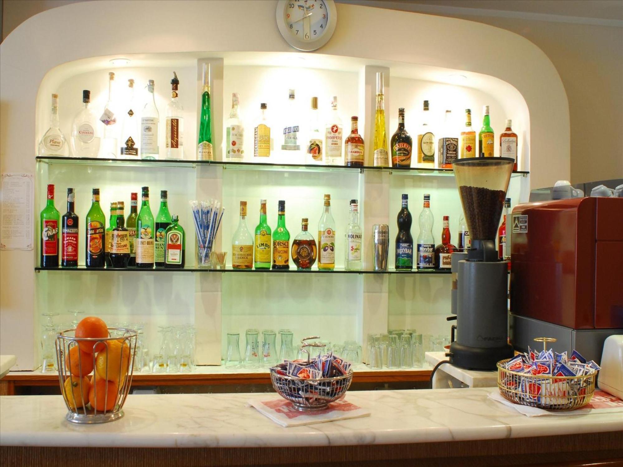 Hotel Veliero Rimini Ngoại thất bức ảnh