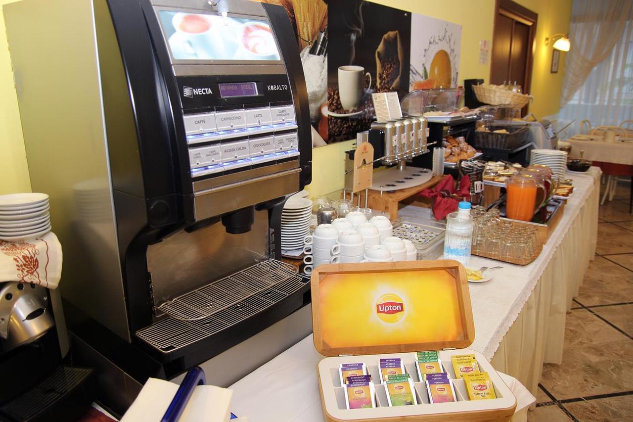 Hotel Veliero Rimini Ngoại thất bức ảnh