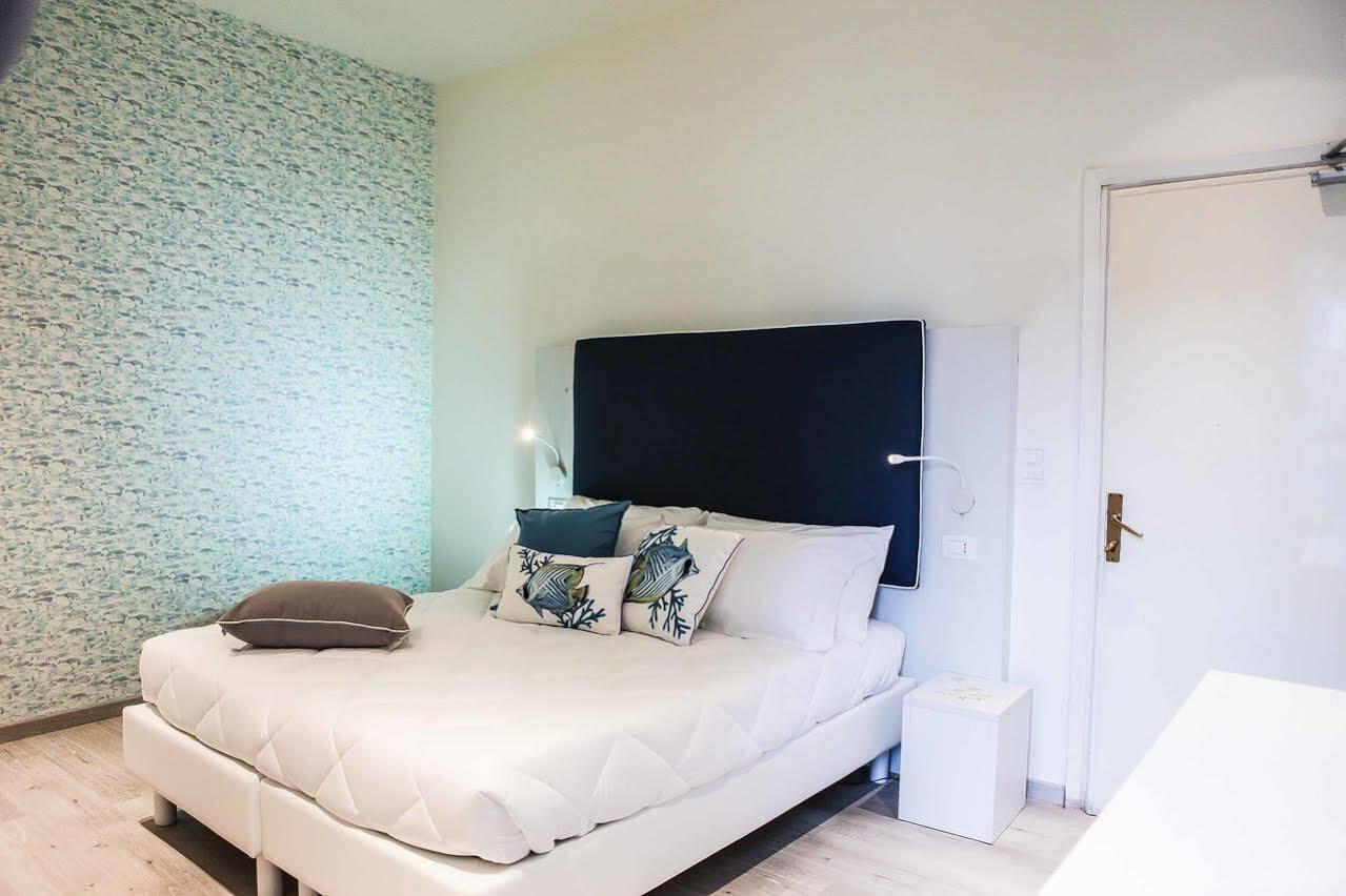 Hotel Veliero Rimini Ngoại thất bức ảnh