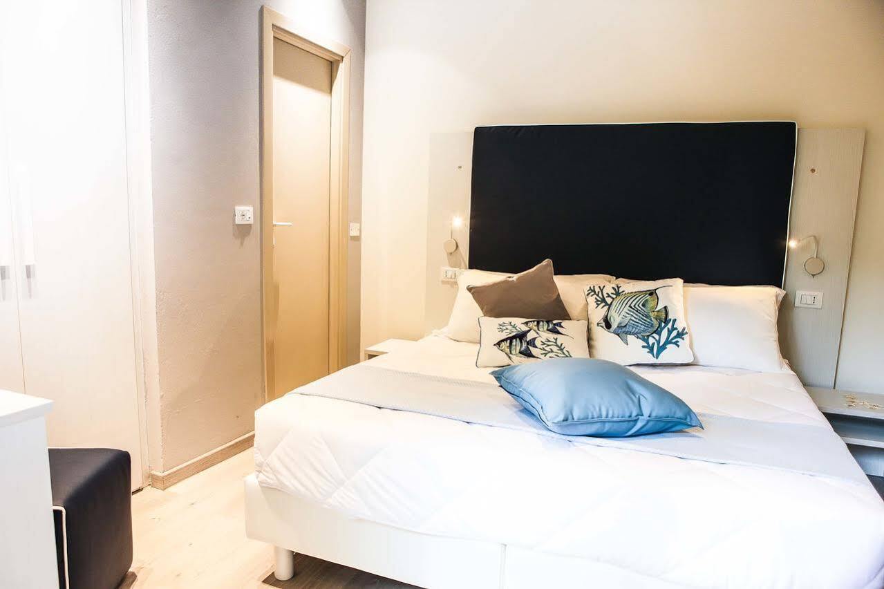 Hotel Veliero Rimini Ngoại thất bức ảnh