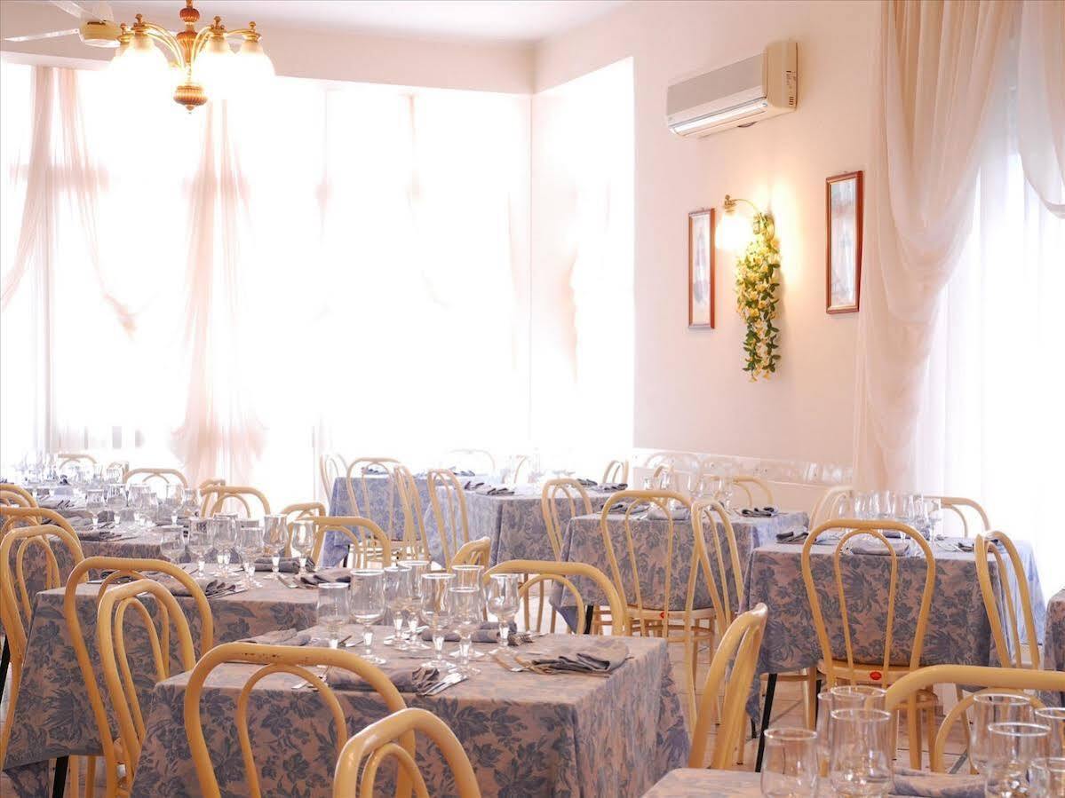 Hotel Veliero Rimini Ngoại thất bức ảnh