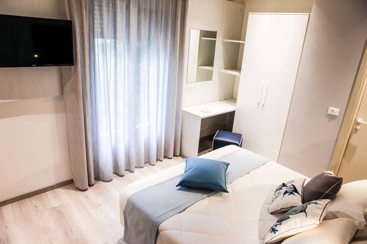 Hotel Veliero Rimini Ngoại thất bức ảnh