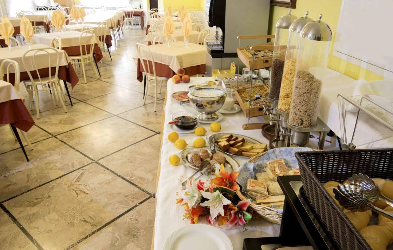 Hotel Veliero Rimini Ngoại thất bức ảnh